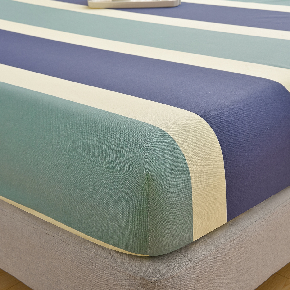 91家纺网 家纺一手货源 找家纺 曼尼 2026新款亲肤舒适原棉老粗布床单凉席三件套 绿大格