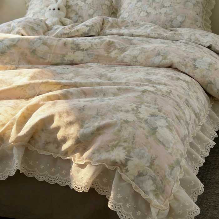 91家纺网 家纺一手货源 找家纺 荣轩家居 2026新款韩式浪漫花边工艺款全棉纯棉双层纱四件套（铺床版）海棠云栖