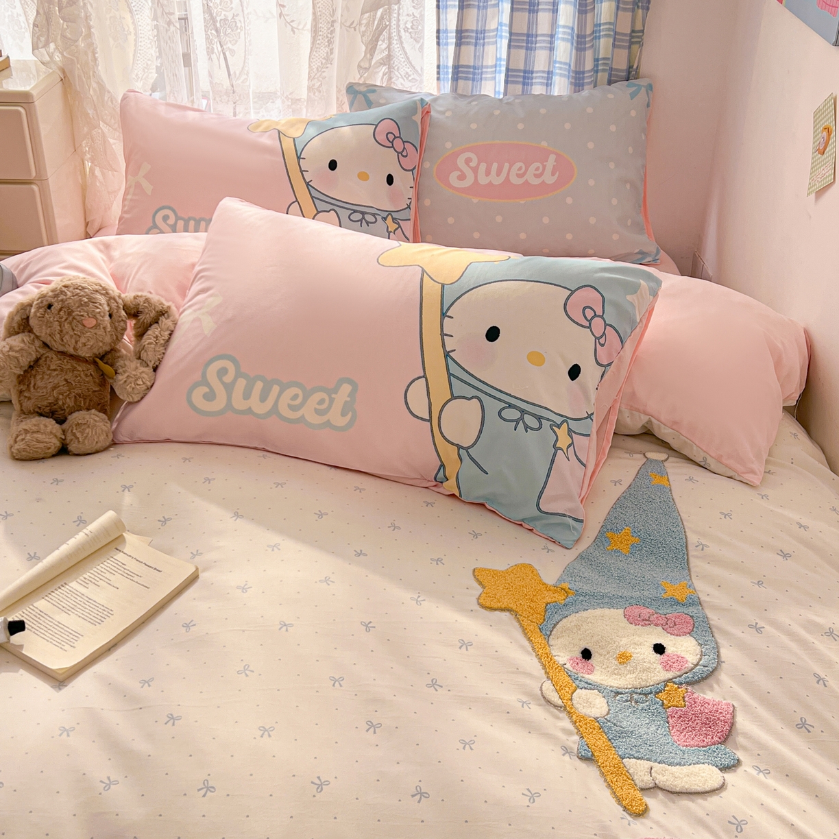 91家纺网 家纺一手货源 找家纺 沐慕 2026新款加厚款水洗棉云朵棉大版立体毛巾绣四件套 魔法喵