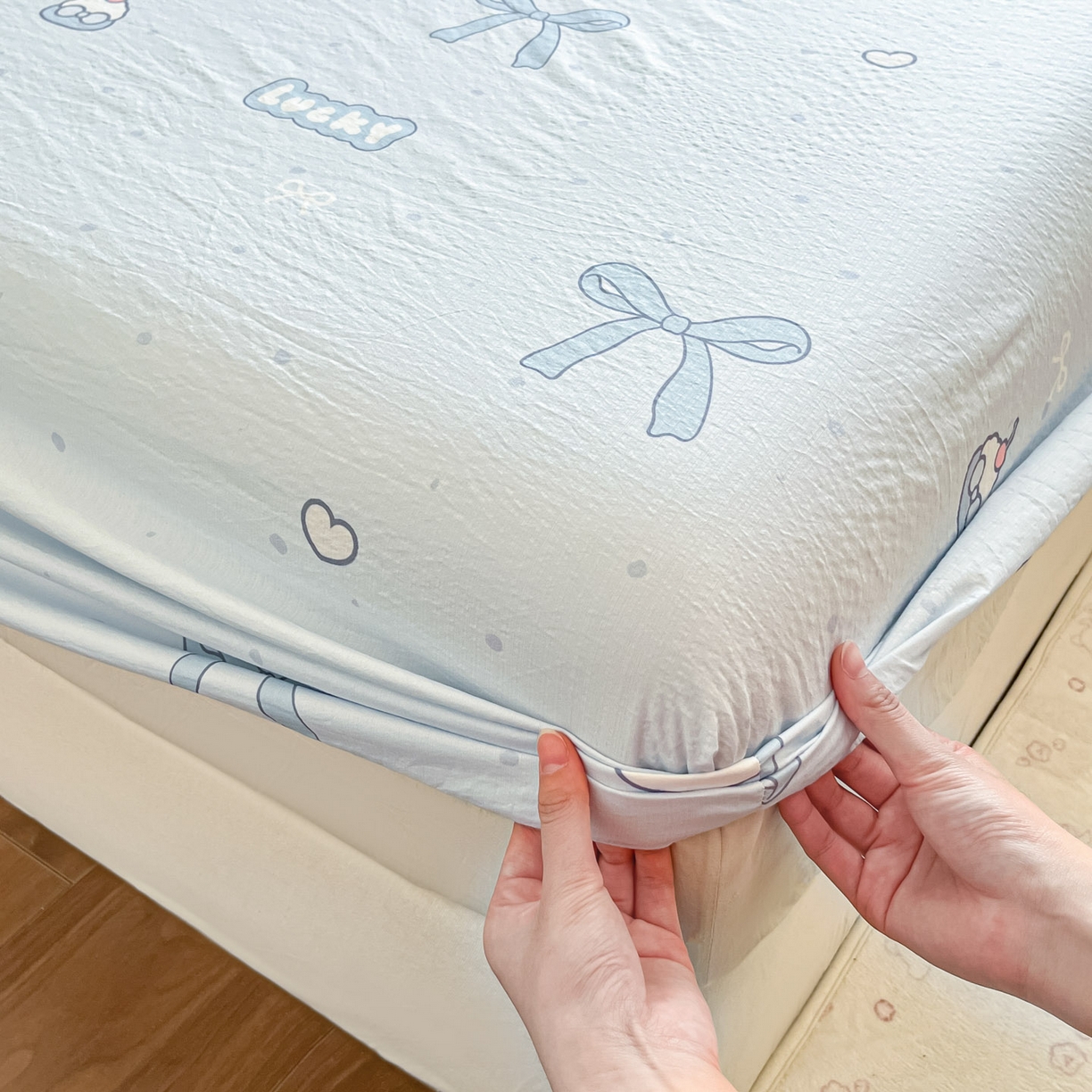 91家纺网 家纺一手货源 找家纺 川悦生活 2026春夏新款双层纱皱皱纱单床笠床笠单件 床笠海盐小咪