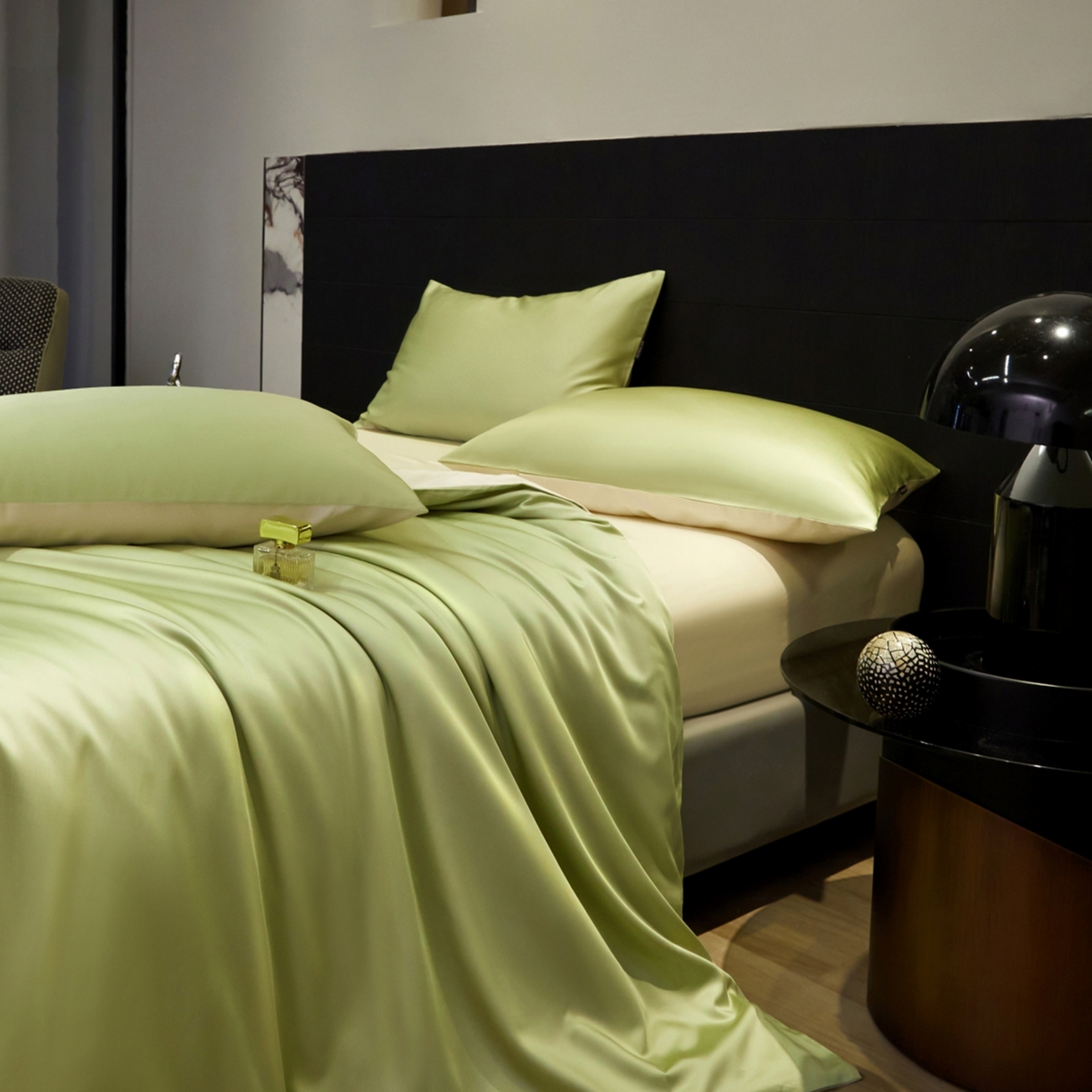 91家纺网 家纺一手货源 找家纺 秀色家纺 2026新款100Pro+高级感轻奢天丝四件套长绒棉新疆纯色双拼凉感夏季裸睡4件 Air天丝棉-抹茶奶白