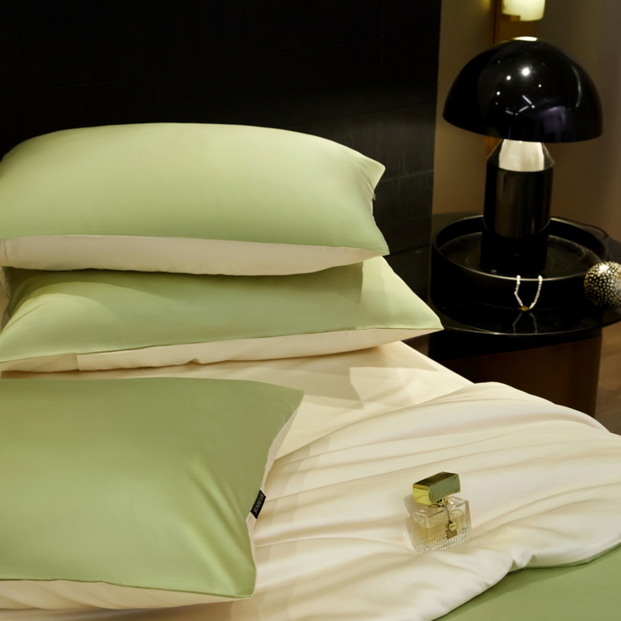 91家纺网 家纺一手货源 找家纺 秀色家纺 2026新款100Pro+高级感轻奢天丝四件套长绒棉新疆纯色双拼凉感夏季裸睡4件 Air天丝棉-抹茶奶白