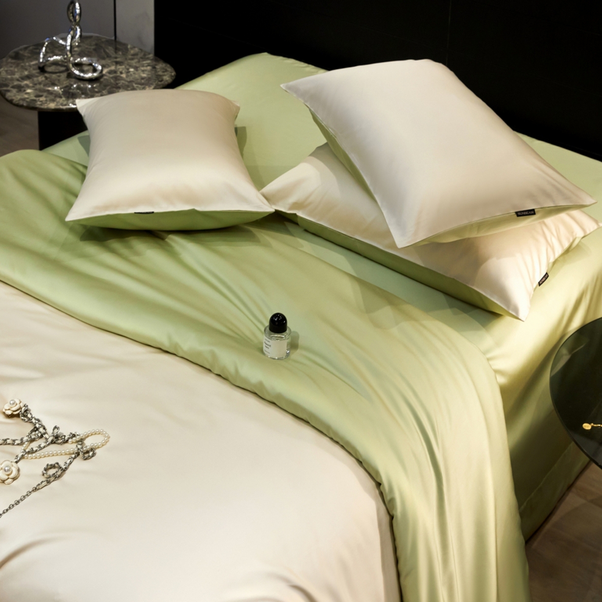 91家纺网 家纺一手货源 找家纺 秀色家纺 2026新款100Pro+高级感轻奢天丝四件套长绒棉新疆纯色双拼凉感夏季裸睡4件 Air天丝棉-奶白抹茶