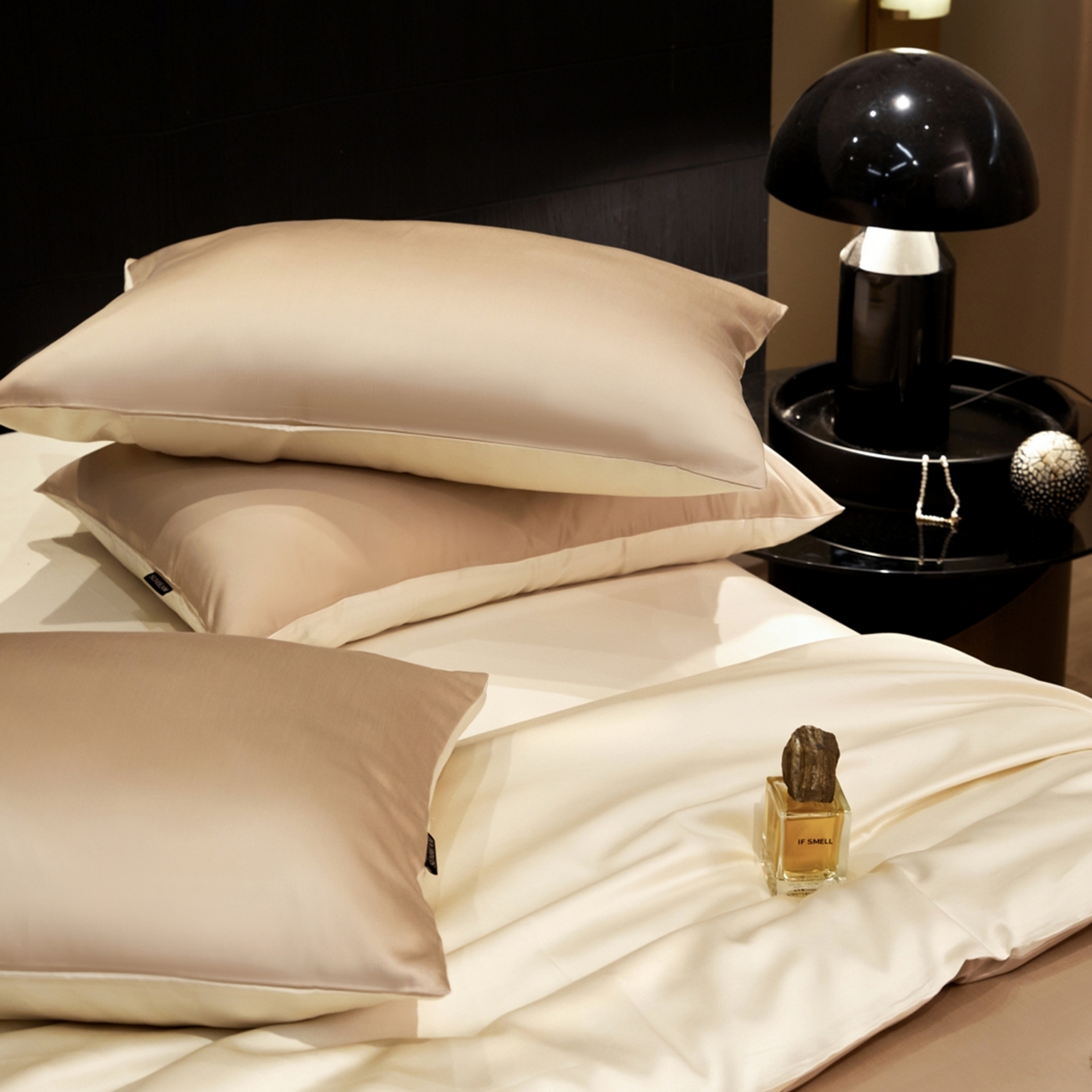 91家纺网 家纺一手货源 找家纺 秀色家纺 2026新款100Pro+高级感轻奢天丝四件套长绒棉新疆纯色双拼凉感夏季裸睡4件 Air天丝棉-温柔奶白