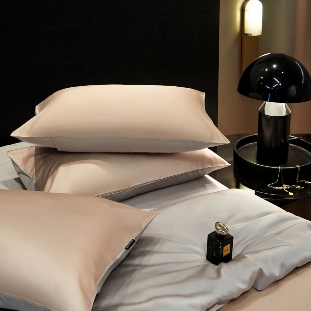 91家纺网 家纺一手货源 找家纺 秀色家纺 2026新款100Pro+高级感轻奢天丝四件套长绒棉新疆纯色双拼凉感夏季裸睡4件 Air天丝棉-桃灰粉+幻影灰