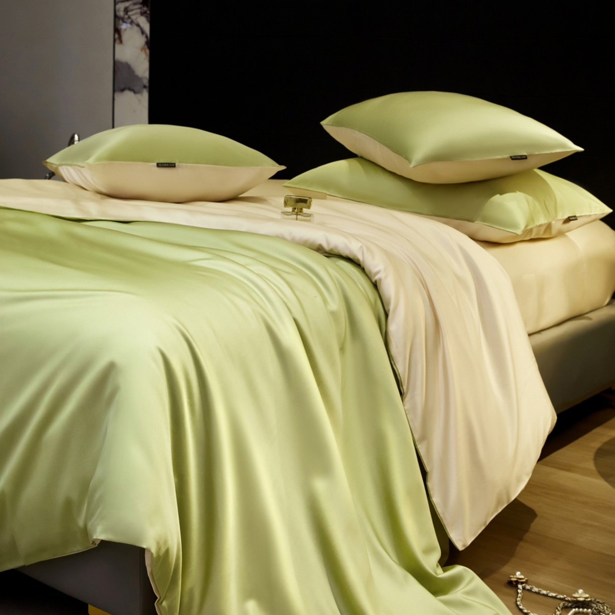 91家纺网 家纺一手货源 找家纺 秀色家纺 2026新款100Pro+高级感轻奢天丝四件套长绒棉新疆纯色双拼凉感夏季裸睡4件 Air天丝棉-抹茶奶白