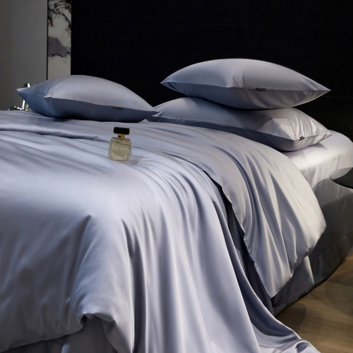 91家纺网 家纺一手货源 找家纺 秀色家纺 2026新款100Pro+高级感轻奢天丝四件套长绒棉新疆纯色双拼凉感夏季裸睡4件 Air天丝棉-星雾蓝