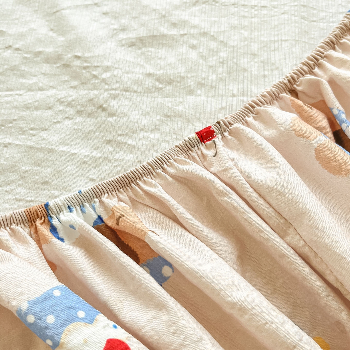 91家纺网 家纺一手货源 找家纺 川悦生活 2026春夏新款双层纱皱皱纱单床笠床笠单件 床笠可乐腊肠