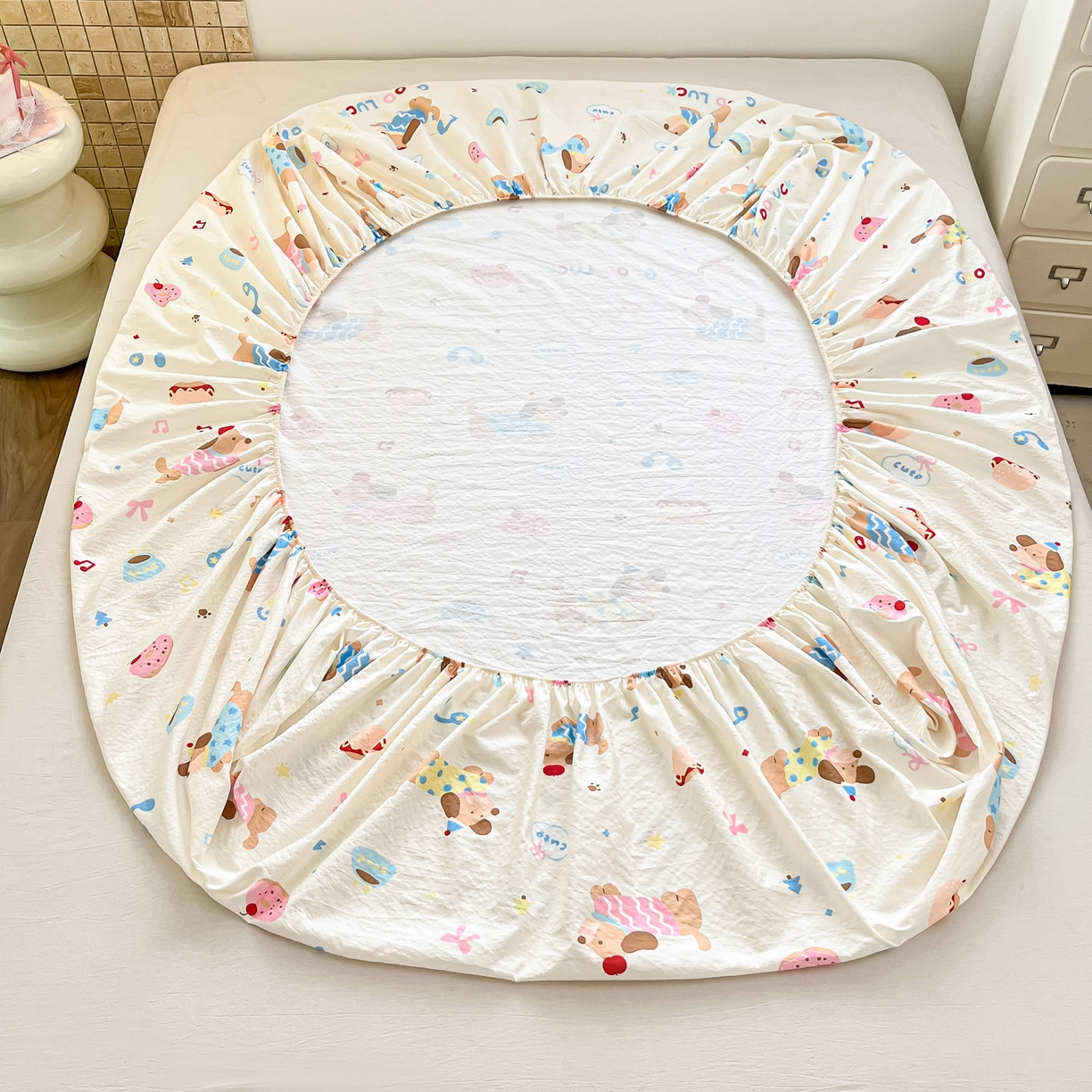 91家纺网 家纺一手货源 找家纺 川悦生活 2026春夏新款双层纱皱皱纱单床笠床笠单件 床笠腊肠庄园