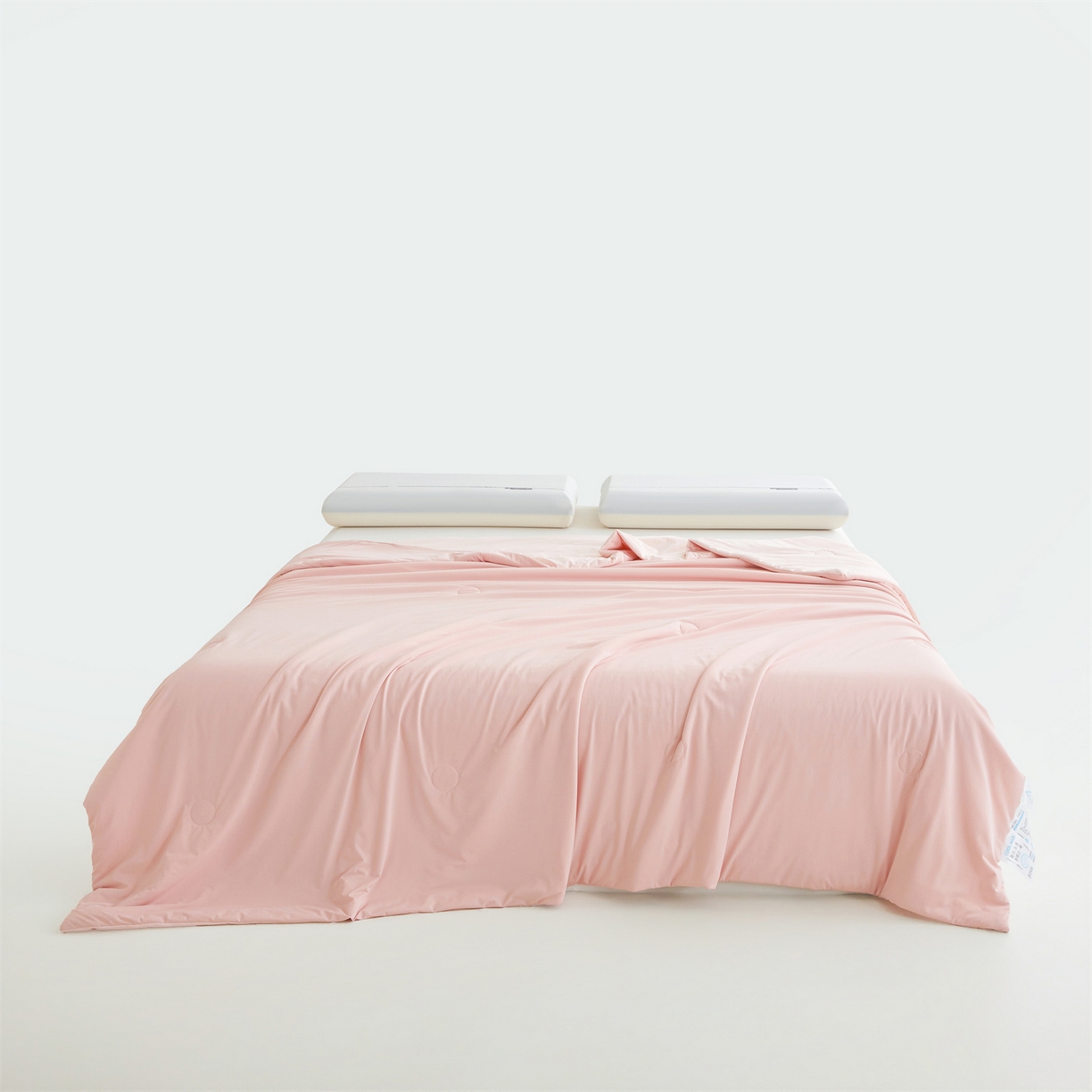 91家纺网 家纺一手货源 找家纺 仁凯家纺 2026新款双面凉感丝夏被凉感被子夏凉被空调被 冰柔粉