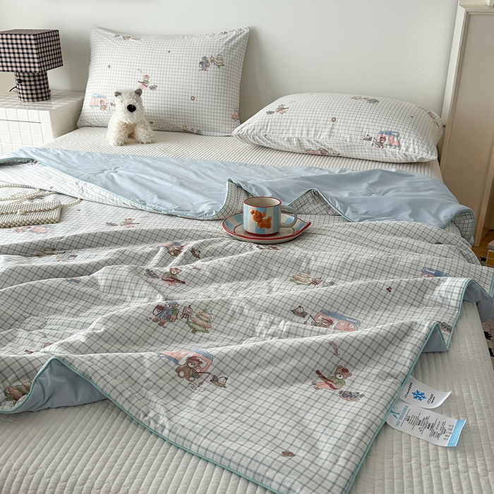 91家纺网 家纺一手货源 找家纺 HL原创 2026春夏新款针织棉小冰皮双感夏被夏凉被空调被 田字格小熊