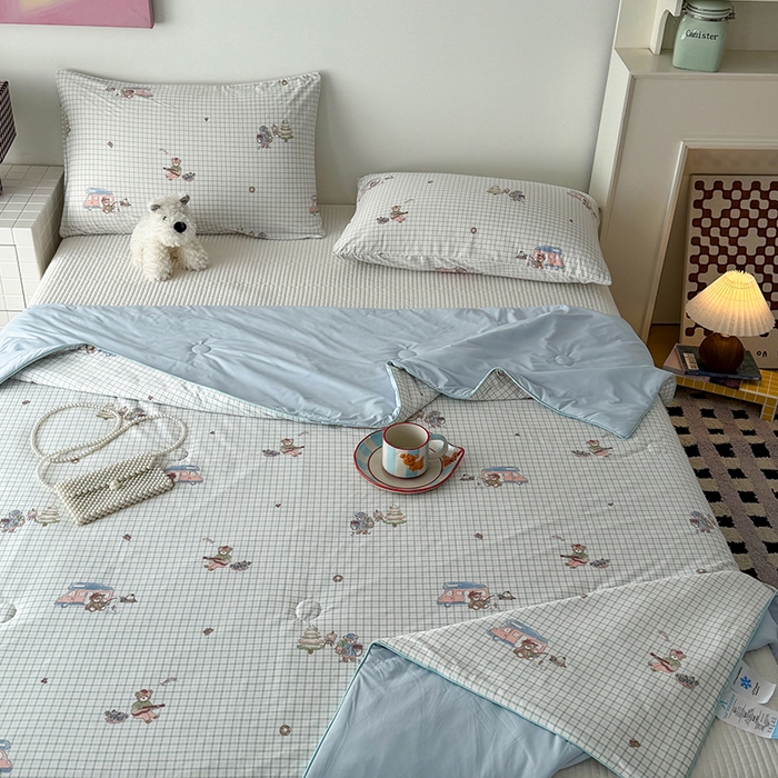 91家纺网 家纺一手货源 找家纺 HL原创 2026春夏新款针织棉小冰皮双感夏被夏凉被空调被 田字格小熊