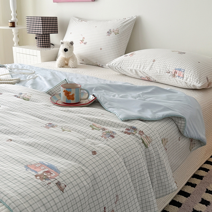 91家纺网 家纺一手货源 找家纺 HL原创 2026春夏新款针织棉小冰皮双感夏被夏凉被空调被 田字格小熊