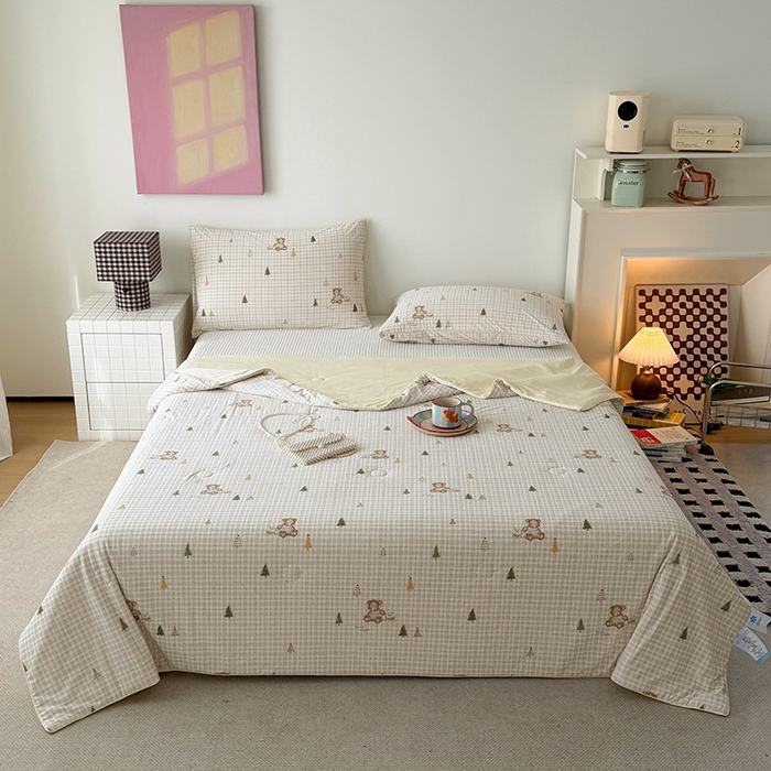 91家纺网 家纺一手货源 找家纺 HL原创 2026春夏新款双面小冰皮夏被夏凉被空调被 绿荫小熊