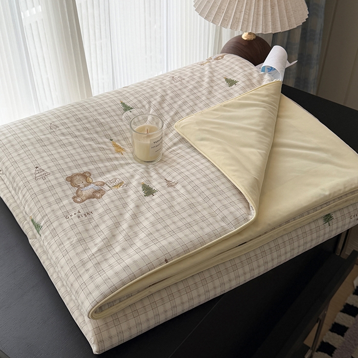 HL原创 2026春夏新款双面小冰皮夏被夏凉被空调被 绿荫小熊