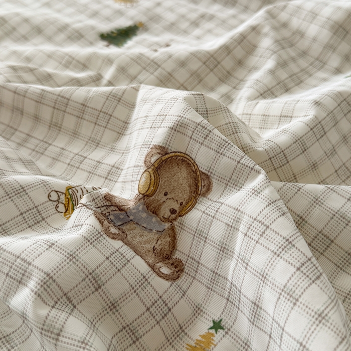 91家纺网 家纺一手货源 找家纺 HL原创 2026春夏新款双面小冰皮夏被夏凉被空调被 绿荫小熊