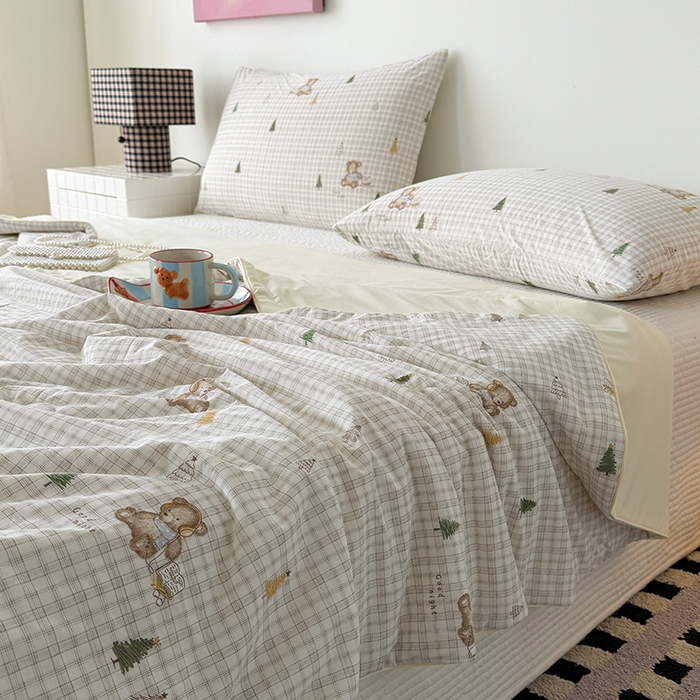 91家纺网 家纺一手货源 找家纺 HL原创 2026春夏新款双面小冰皮夏被夏凉被空调被 绿荫小熊