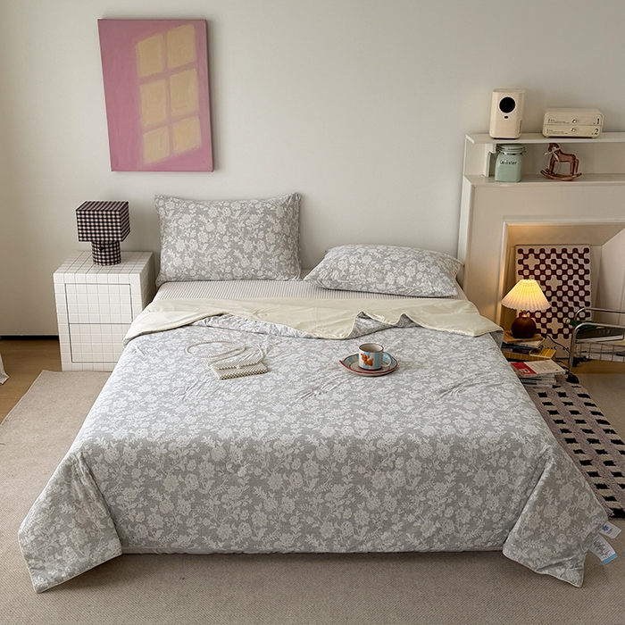 91家纺网 家纺一手货源 找家纺 HL原创 2026春夏新款双面小冰皮夏被夏凉被空调被 南法假日-绿