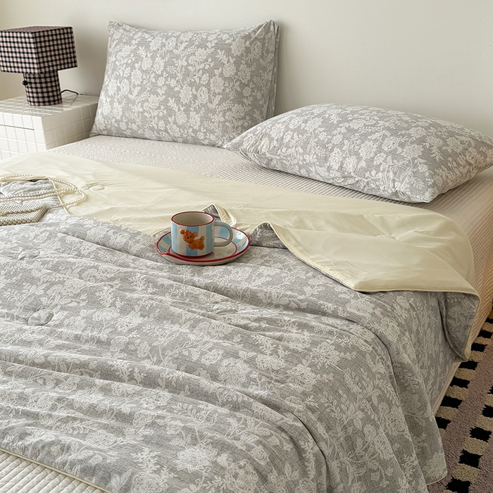 91家纺网 家纺一手货源 找家纺 HL原创 2026春夏新款双面小冰皮夏被夏凉被空调被 南法假日-绿