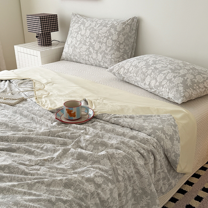 91家纺网 家纺一手货源 找家纺 HL原创 2026春夏新款双面小冰皮夏被夏凉被空调被 南法假日-绿