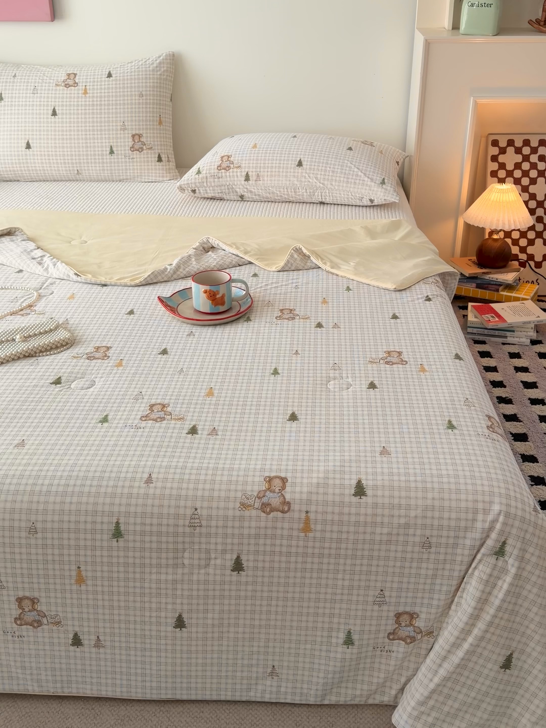 91家纺网 家纺一手货源 找家纺 HL原创 2026春夏新款双面小冰皮夏被夏凉被空调被 绿荫小熊