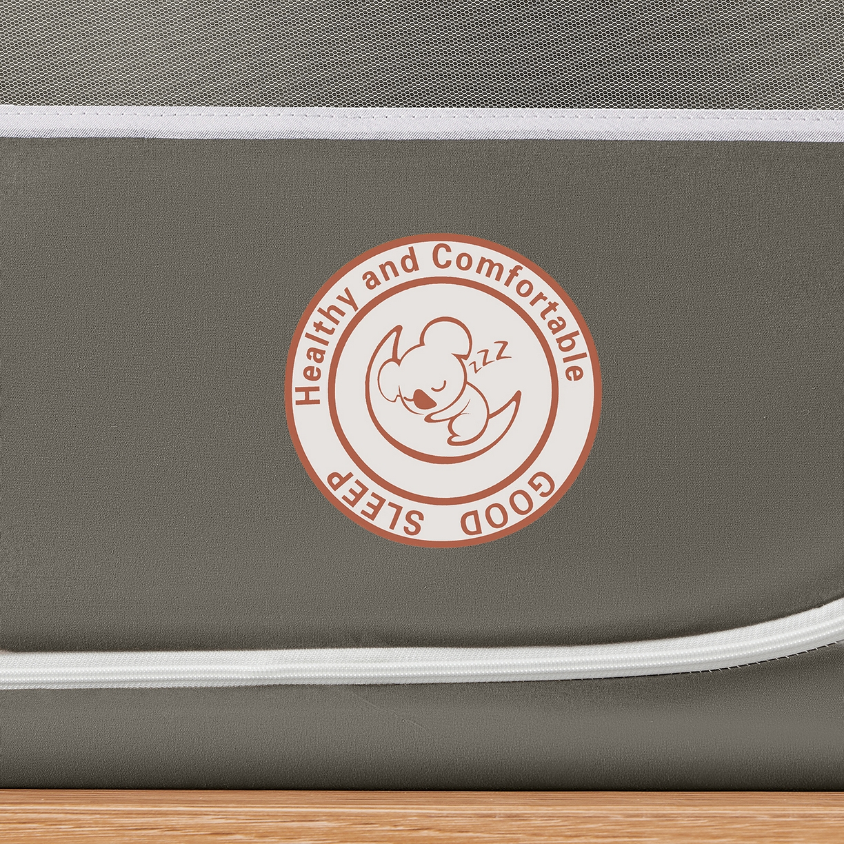 91家纺网 家纺一手货源 找家纺 壹和 2026新款纯物理无涂层无覆膜款遮光防蚊学生坐床蚊帐（场景二） 大象灰