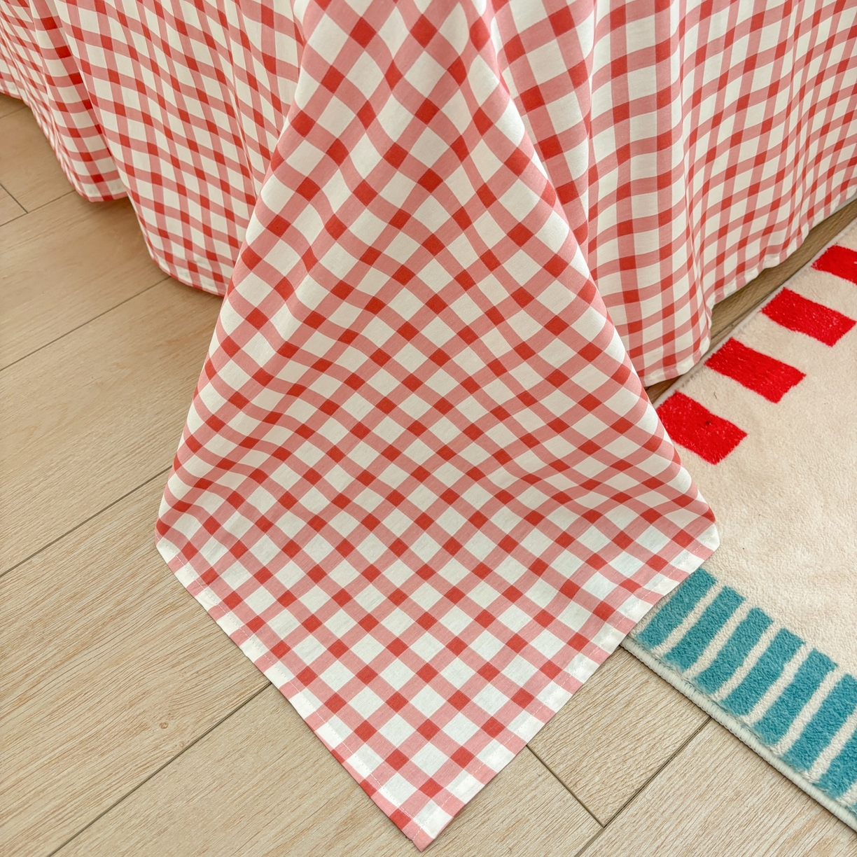 91家纺网 家纺一手货源 找家纺 慕尚家纺 2026春夏新款全棉纯棉印花三角针四件套 可爱星人