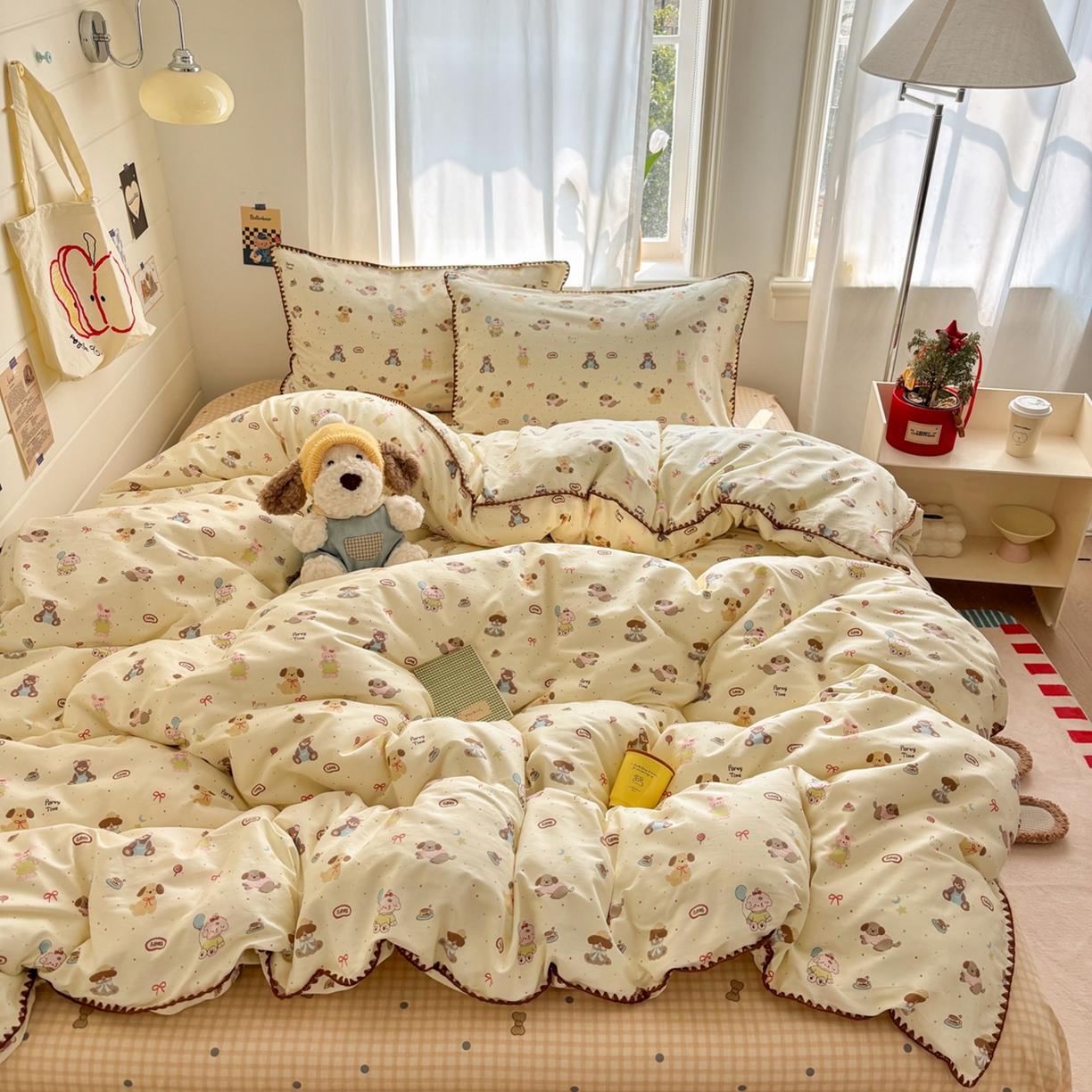 91家纺网 家纺一手货源 找家纺 慕尚家纺 2026春夏新款全棉纯棉印花三角针四件套 气球小狗