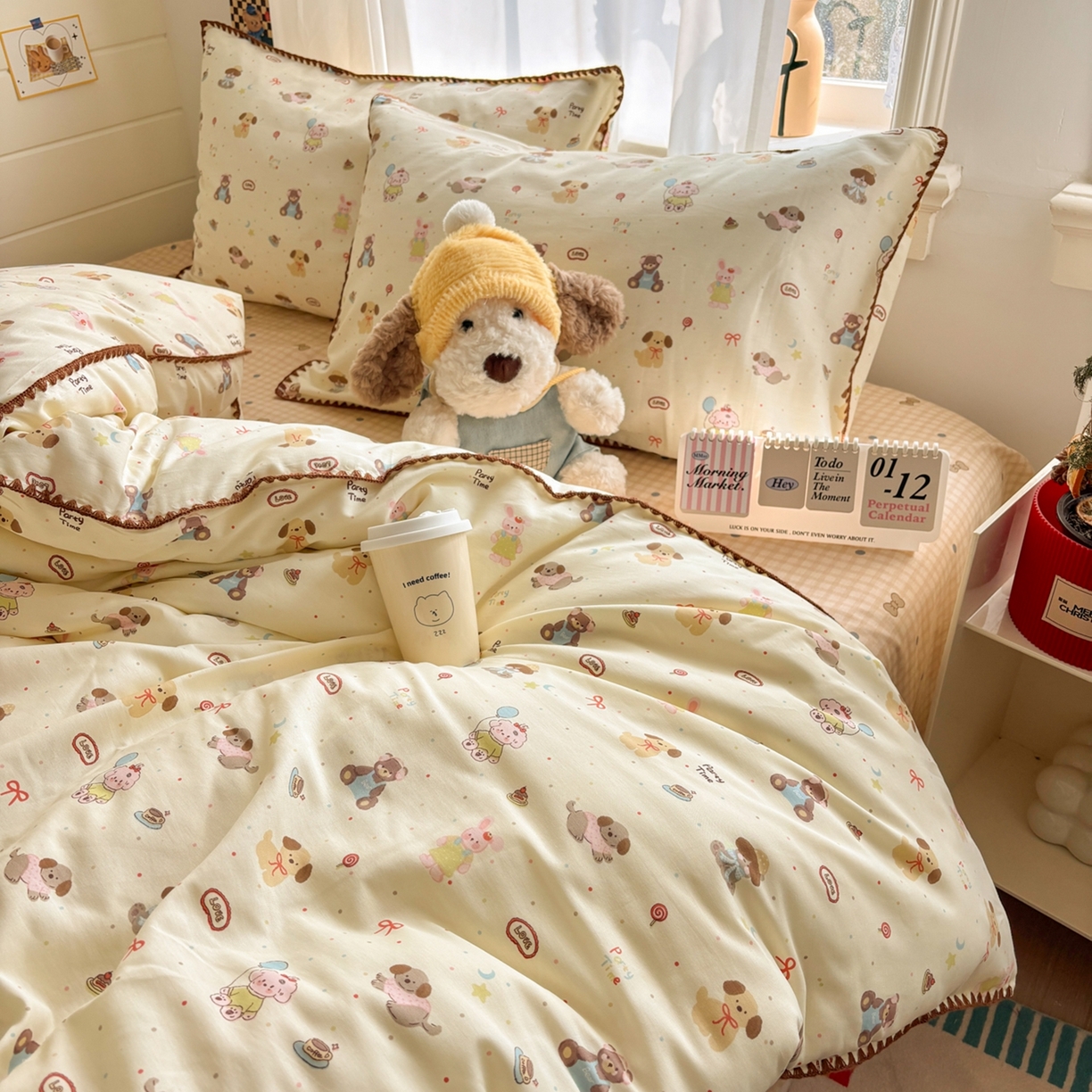 91家纺网 家纺一手货源 找家纺 慕尚家纺 2026春夏新款全棉纯棉印花三角针四件套 气球小狗