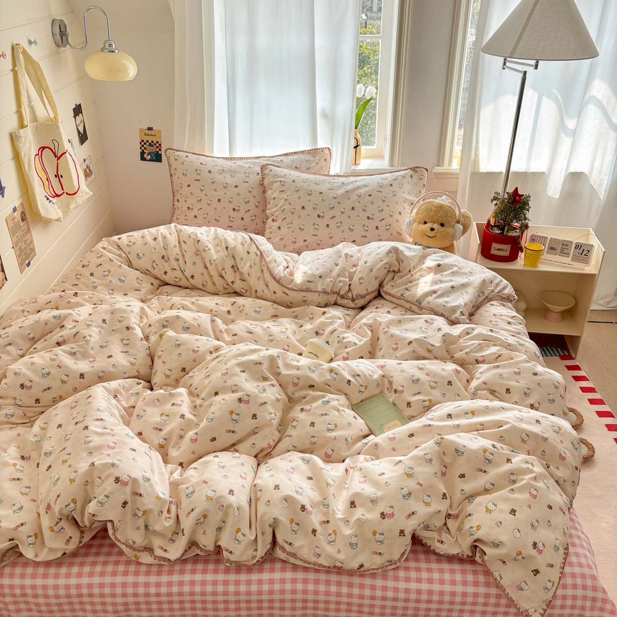 91家纺网 家纺一手货源 找家纺 慕尚家纺 2026春夏新款全棉纯棉印花三角针四件套 甜喵KT