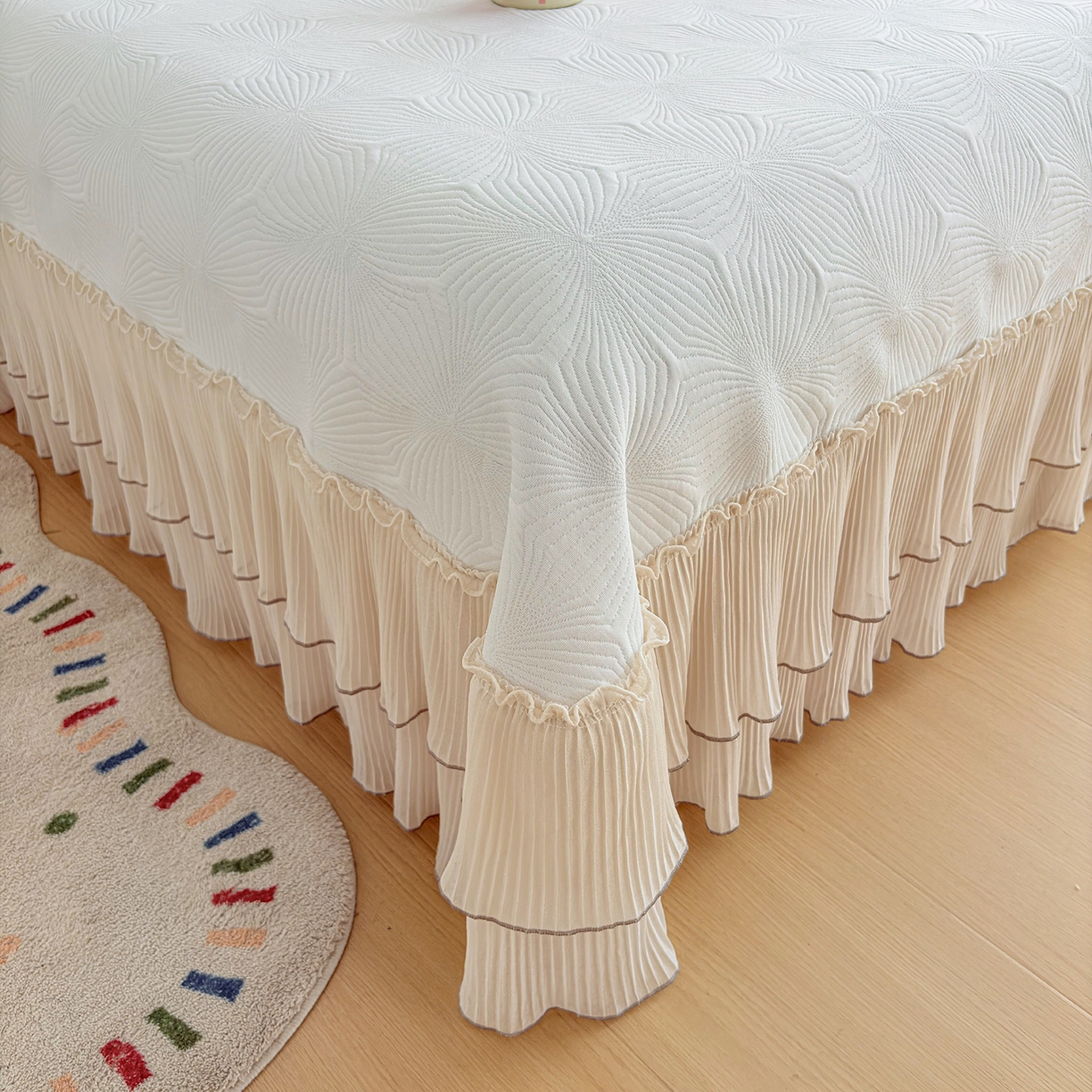 91家纺网 家纺一手货源 找家纺 锦格家纺 2026新款凉感丝网纱凉席夏被夏凉被空调被四件套 轻梦瑶-奶昔白