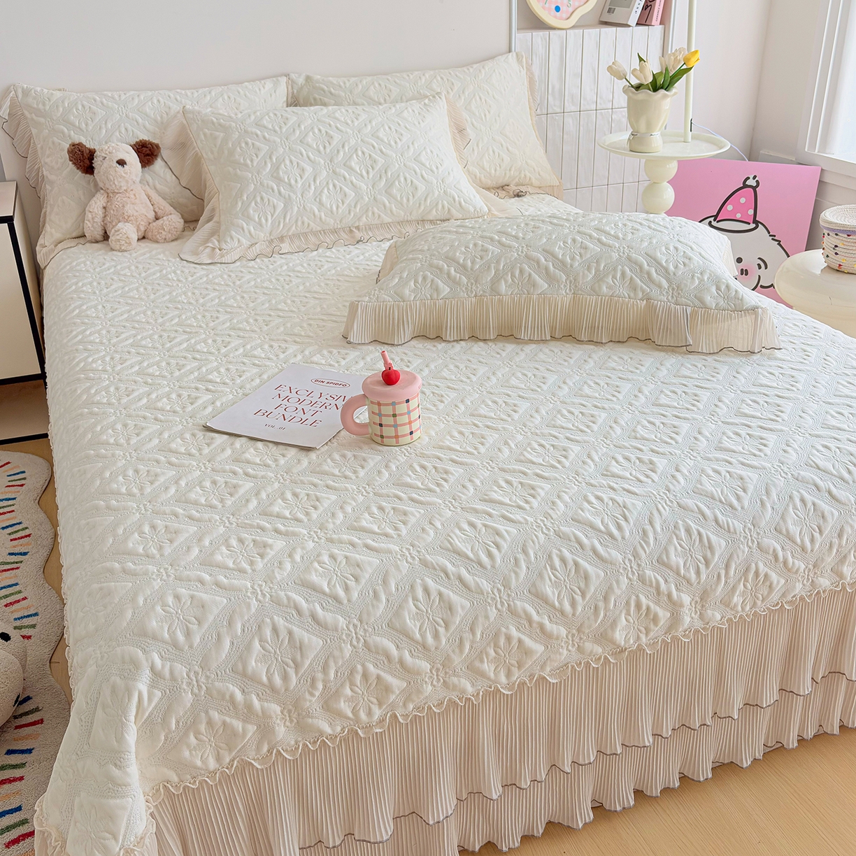 91家纺网 家纺一手货源 找家纺 锦格家纺 2026新款凉感丝网纱凉席夏被夏凉被空调被四件套 洛芙漫-奶昔白