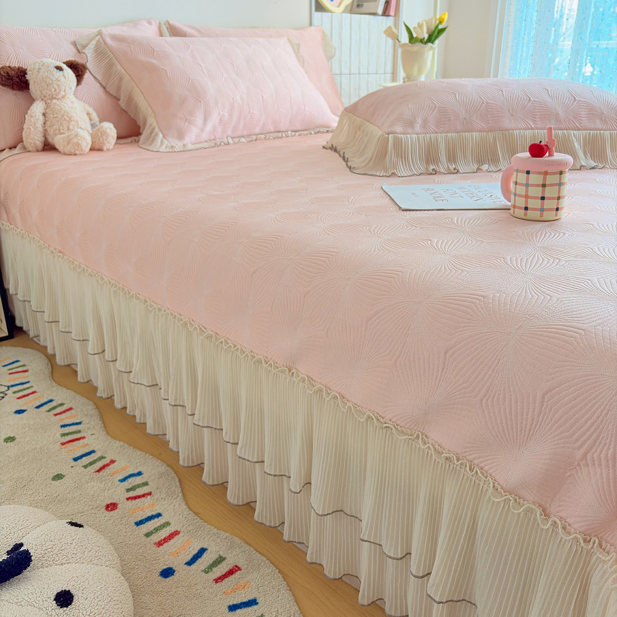 91家纺网 家纺一手货源 找家纺 锦格家纺 2026新款凉感丝网纱凉席夏被夏凉被空调被四件套 轻梦瑶-柔雾粉