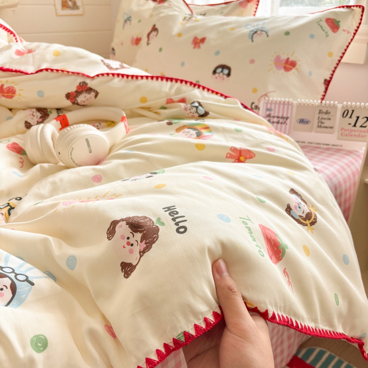 91家纺网 家纺一手货源 找家纺 慕尚家纺 2026春夏新款全棉纯棉印花三角针四件套 元气少女