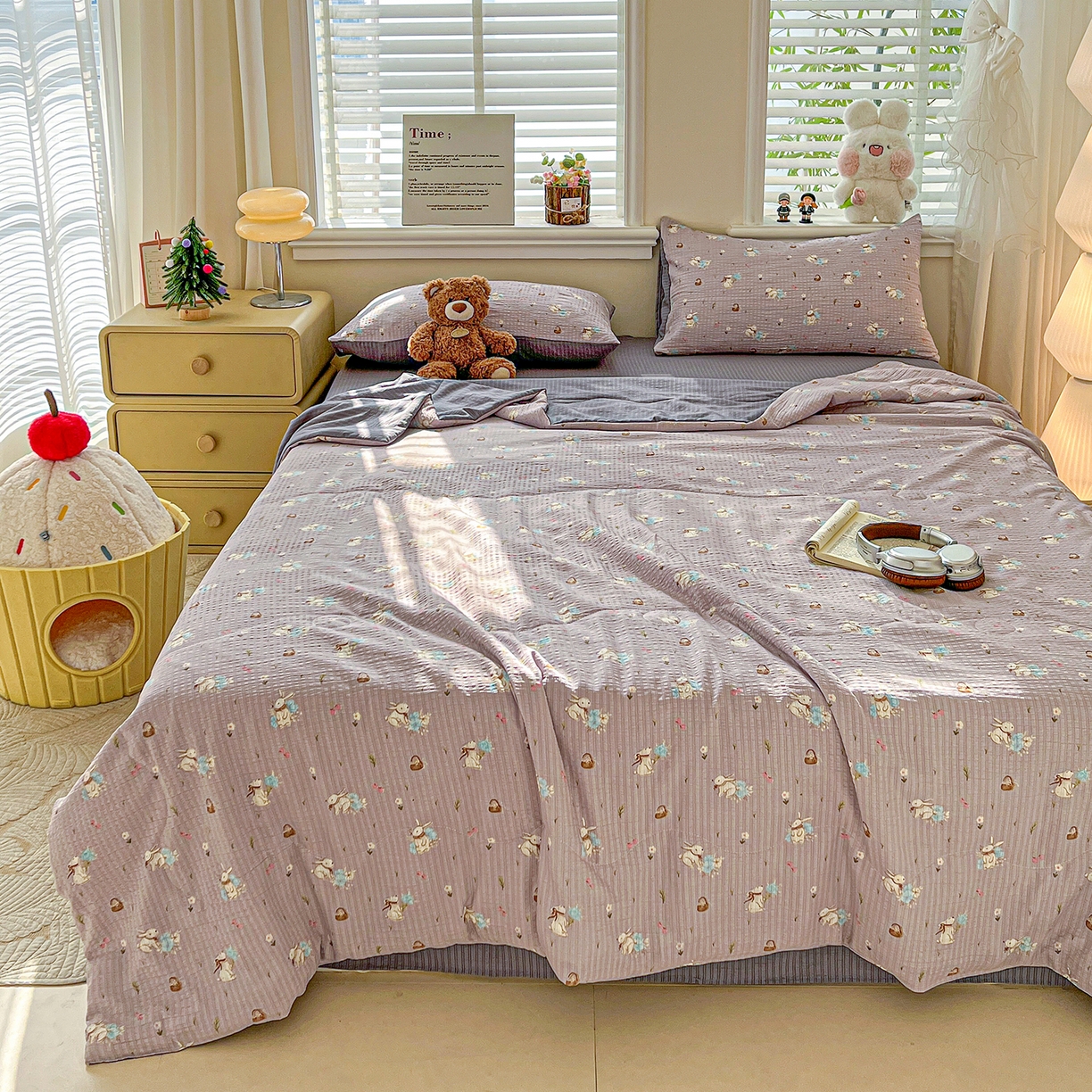 91家纺网 家纺一手货源 找家纺 王朝国际 2026新款A类彩竺棉印花夏被四件套 安妮兔