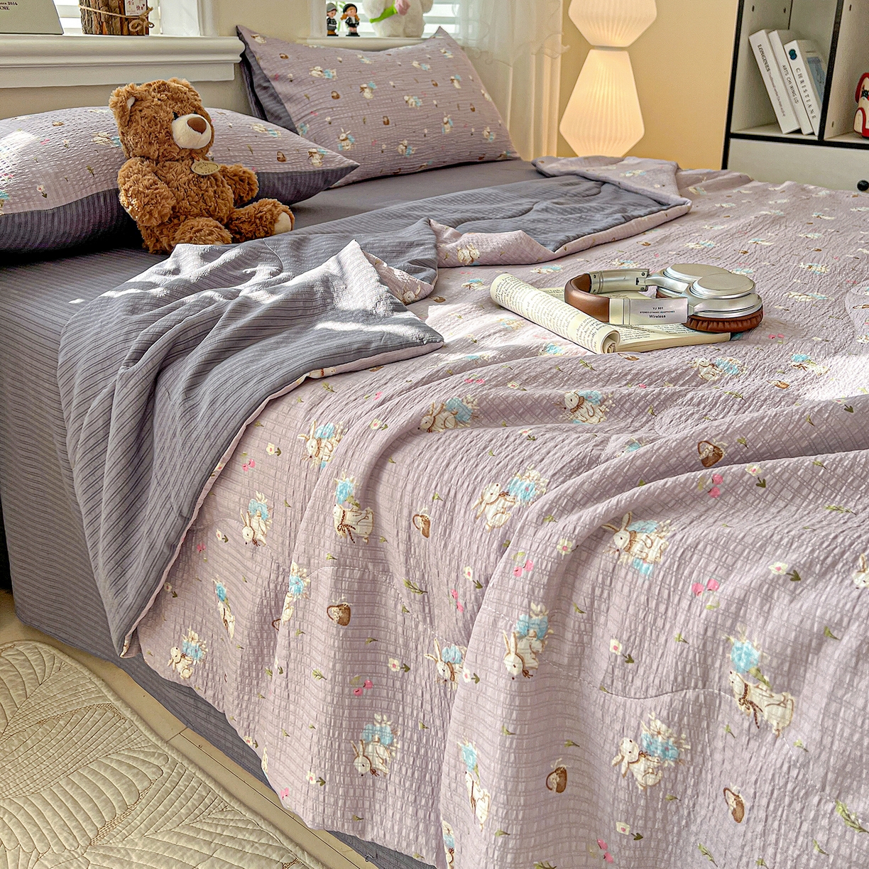 91家纺网 家纺一手货源 找家纺 王朝国际 2026新款A类彩竺棉印花夏被四件套 安妮兔