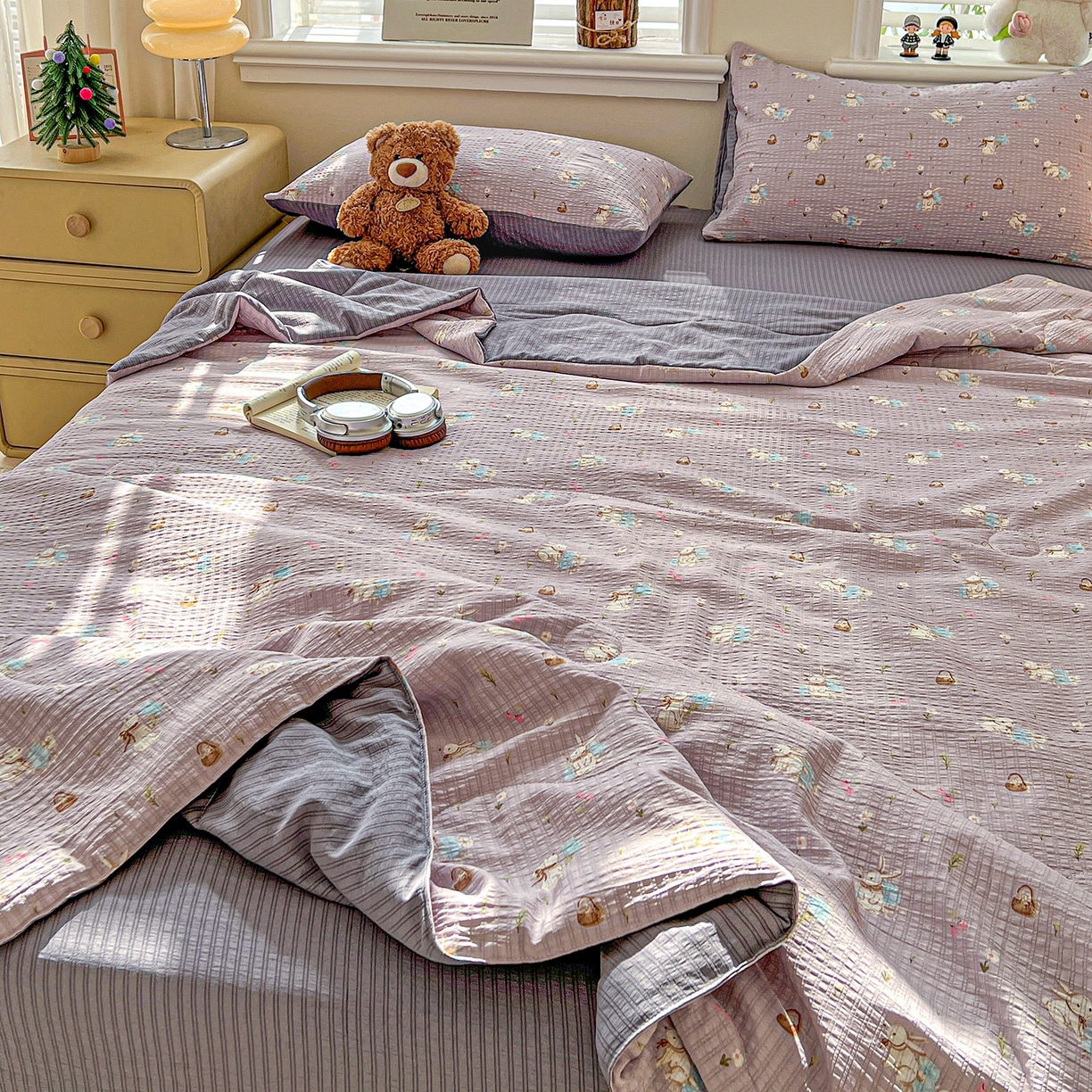 91家纺网 家纺一手货源 找家纺 王朝国际 2026新款A类彩竺棉印花夏被四件套 安妮兔