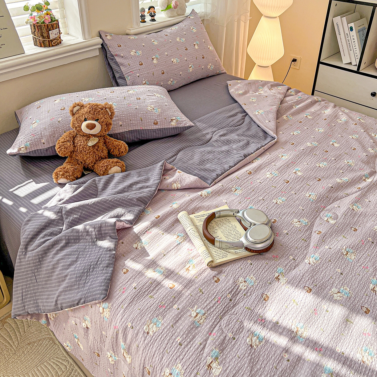 91家纺网 家纺一手货源 找家纺 王朝国际 2026新款A类彩竺棉印花夏被四件套 安妮兔