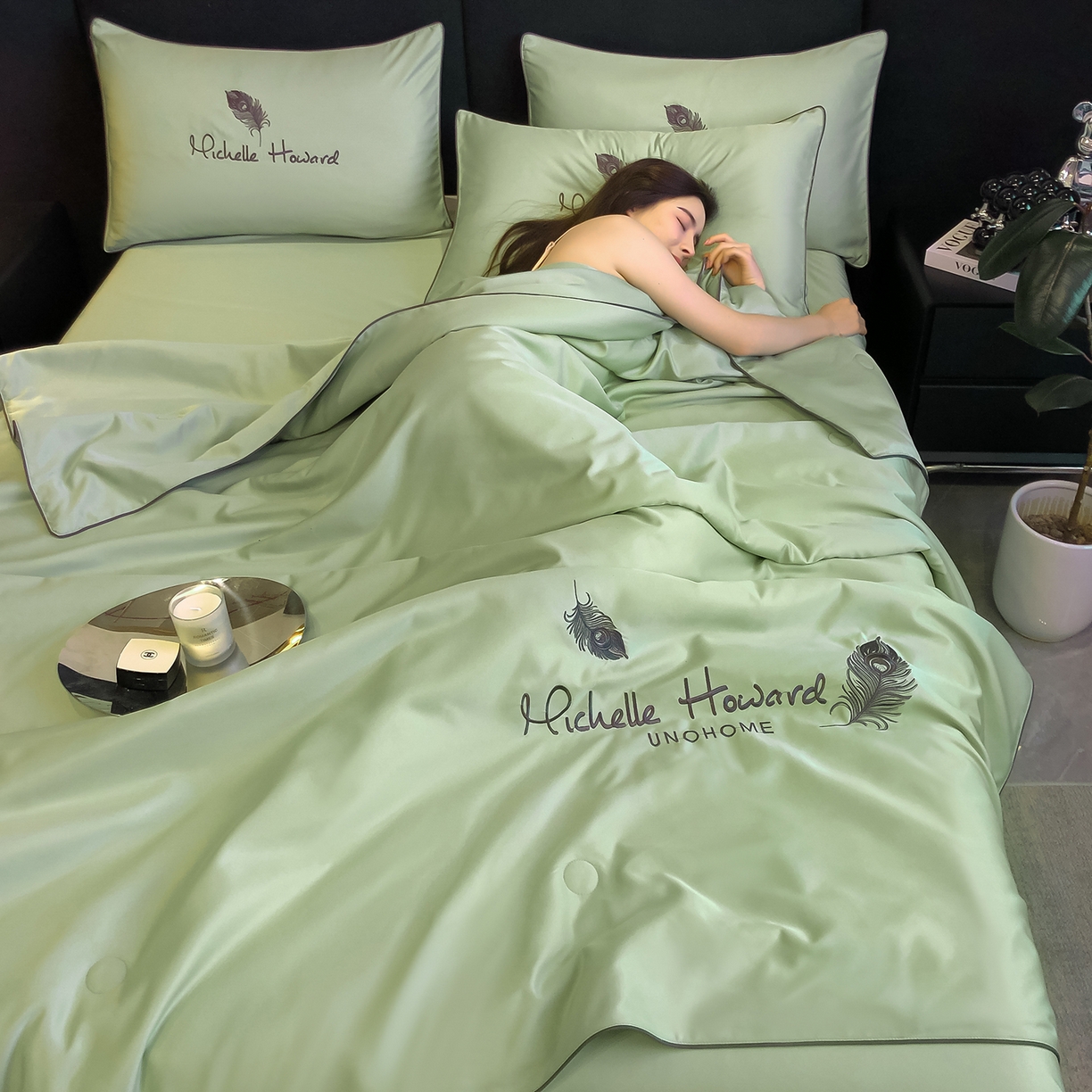 91家纺网 家纺一手货源 找家纺 吾诺家居 2026新款双拼及羽毛刺绣夏被夏凉被空调被四件套-柔羽 羽毛果绿