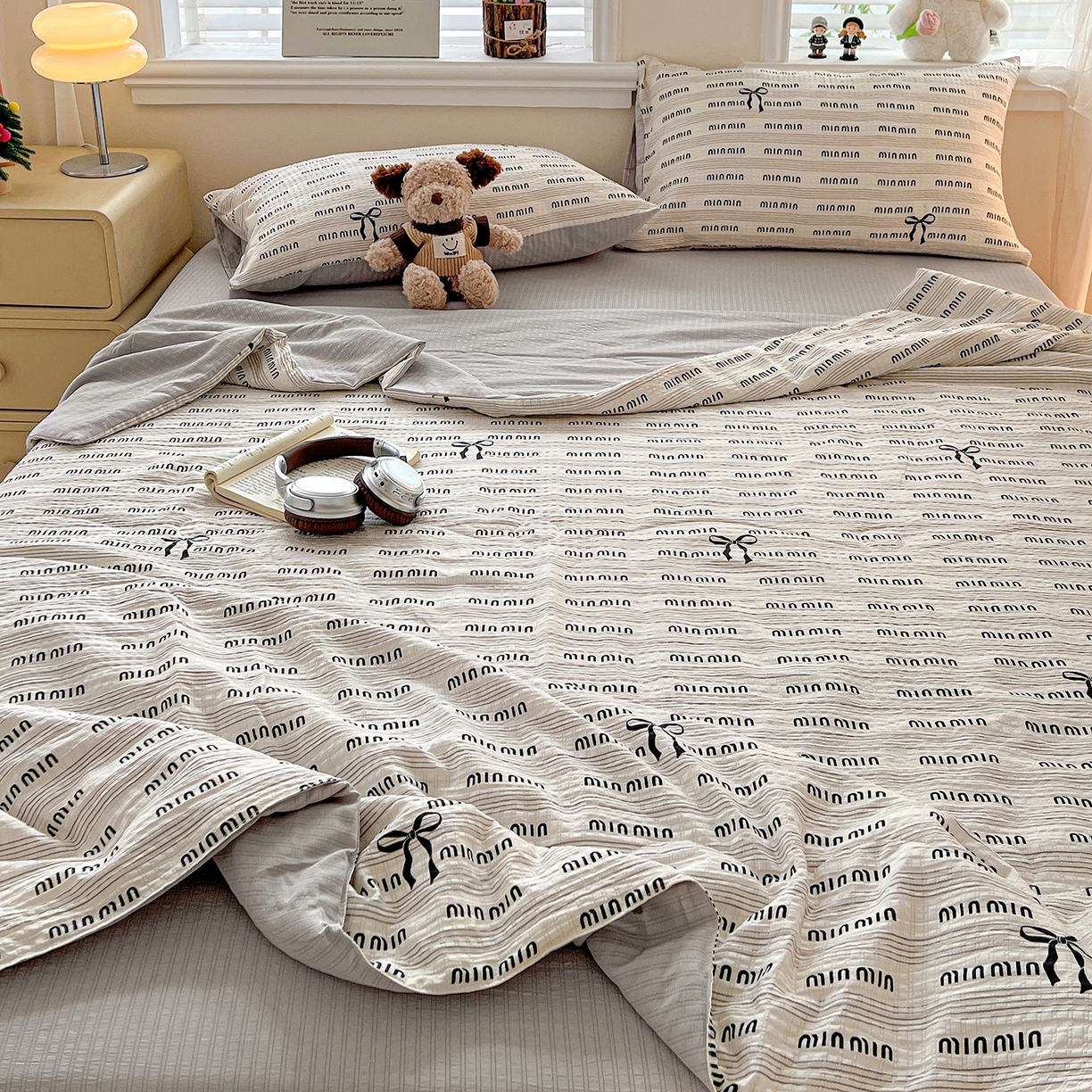 91家纺网 家纺一手货源 找家纺 王朝国际 2026新款A类彩竺棉印花夏被四件套 蝴蝶结