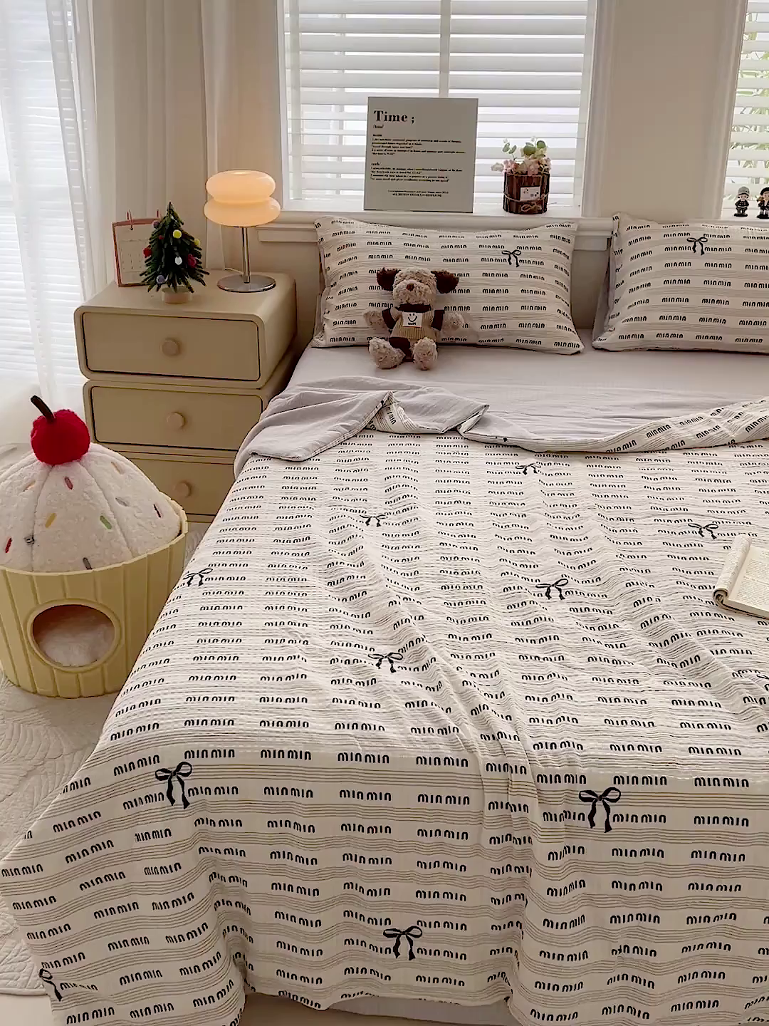 91家纺网 家纺一手货源 找家纺 王朝国际 2026新款A类彩竺棉印花夏被四件套 蝴蝶结