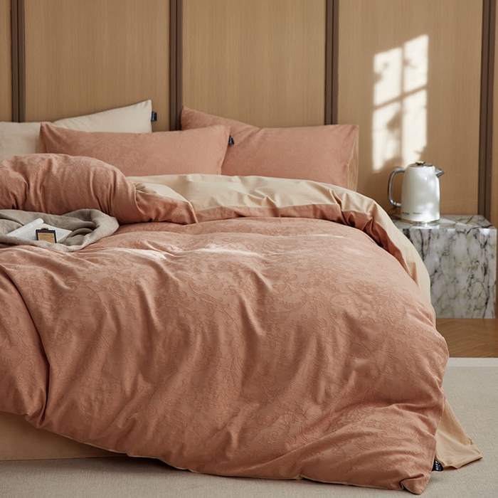 91家纺网 家纺一手货源 找家纺 沐珩家纺 2026新款全棉纯棉提花大雁纹磨毛四件套人字纹四件套（欧式茛苕纹） 茛苕纹-可可棕