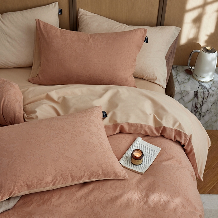 91家纺网 家纺一手货源 找家纺 沐珩家纺 2026新款全棉纯棉提花大雁纹磨毛四件套人字纹四件套（欧式茛苕纹） 茛苕纹-可可棕