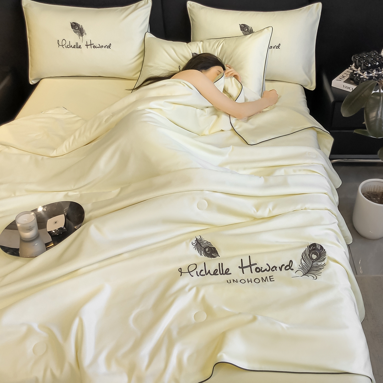 91家纺网 家纺一手货源 找家纺 吾诺家居 2026新款双拼及羽毛刺绣夏被夏凉被空调被四件套-柔羽 羽毛奶昔白