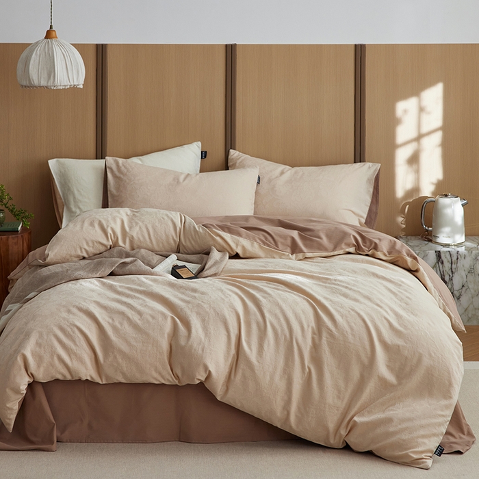 91家纺网 家纺一手货源 找家纺 沐珩家纺 2026新款全棉纯棉提花大雁纹磨毛四件套人字纹四件套（欧式茛苕纹） 茛苕纹-暖米咖