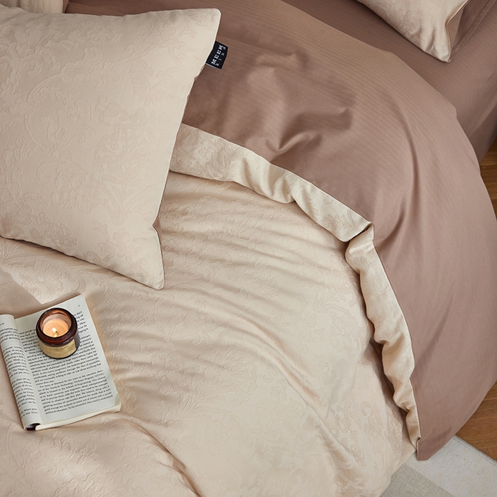 91家纺网 家纺一手货源 找家纺 沐珩家纺 2026新款全棉纯棉提花大雁纹磨毛四件套人字纹四件套（欧式茛苕纹） 茛苕纹-暖米咖