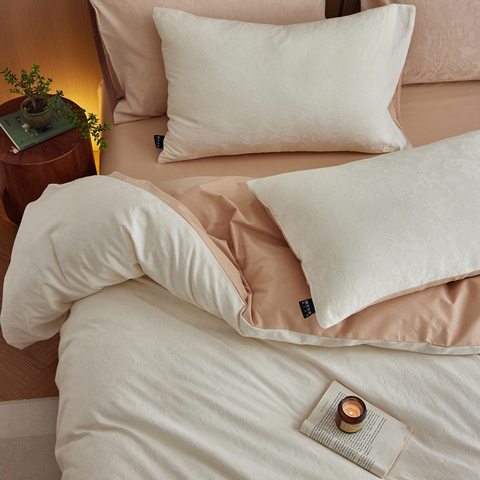 91家纺网 家纺一手货源 找家纺 沐珩家纺 2026新款全棉纯棉提花大雁纹磨毛四件套人字纹四件套（欧式茛苕纹） 茛苕纹-象牙白