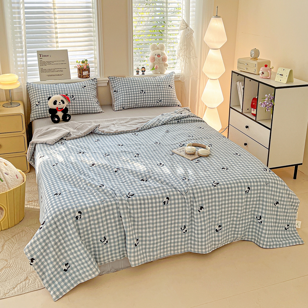 91家纺网 家纺一手货源 找家纺 王朝国际 2026新款A类彩竺棉印花夏被四件套 蓝胖子