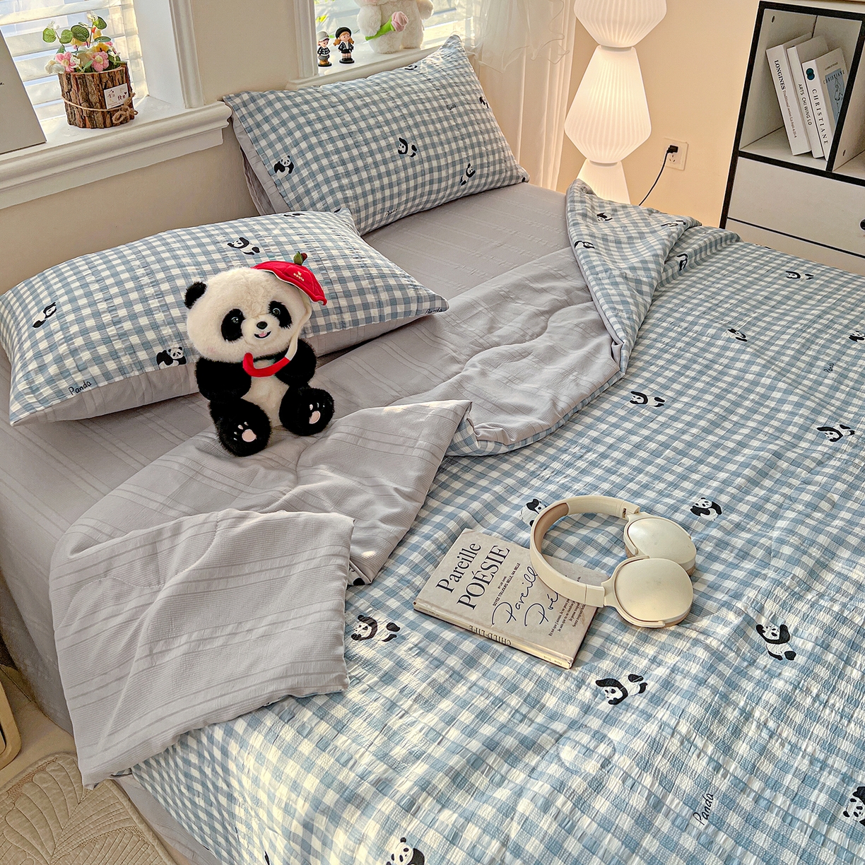 91家纺网 家纺一手货源 找家纺 王朝国际 2026新款A类彩竺棉印花夏被四件套 蓝胖子