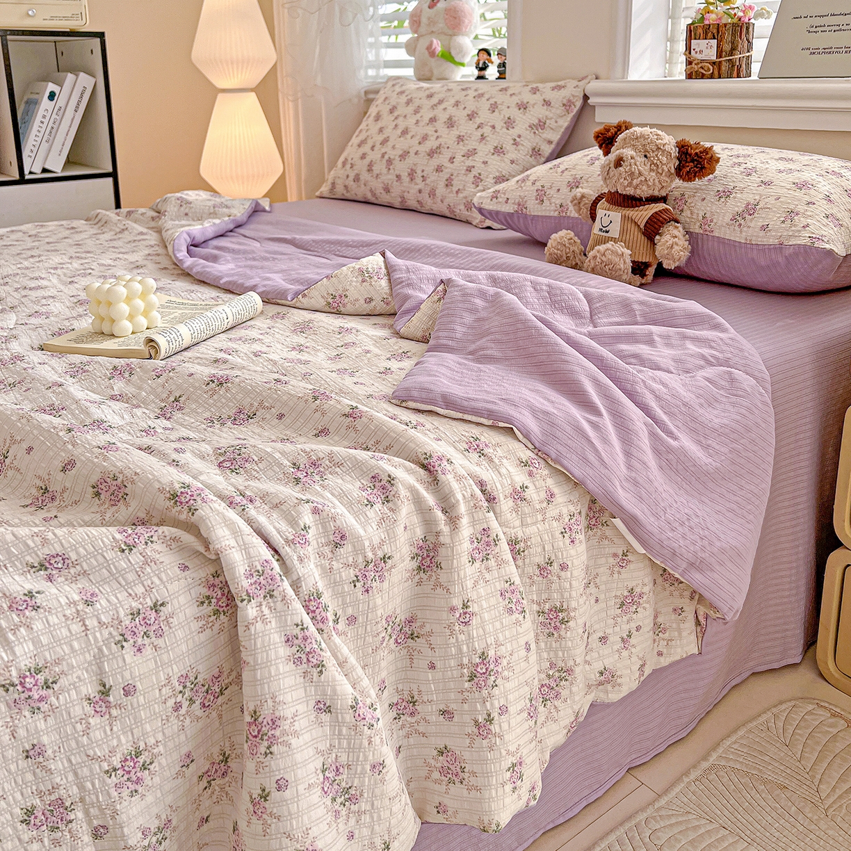 91家纺网 家纺一手货源 找家纺 王朝国际 2026新款A类彩竺棉印花夏被四件套 莫奈紫